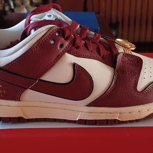 Nike Womens Dunk Low maroon sneakers size 8.5